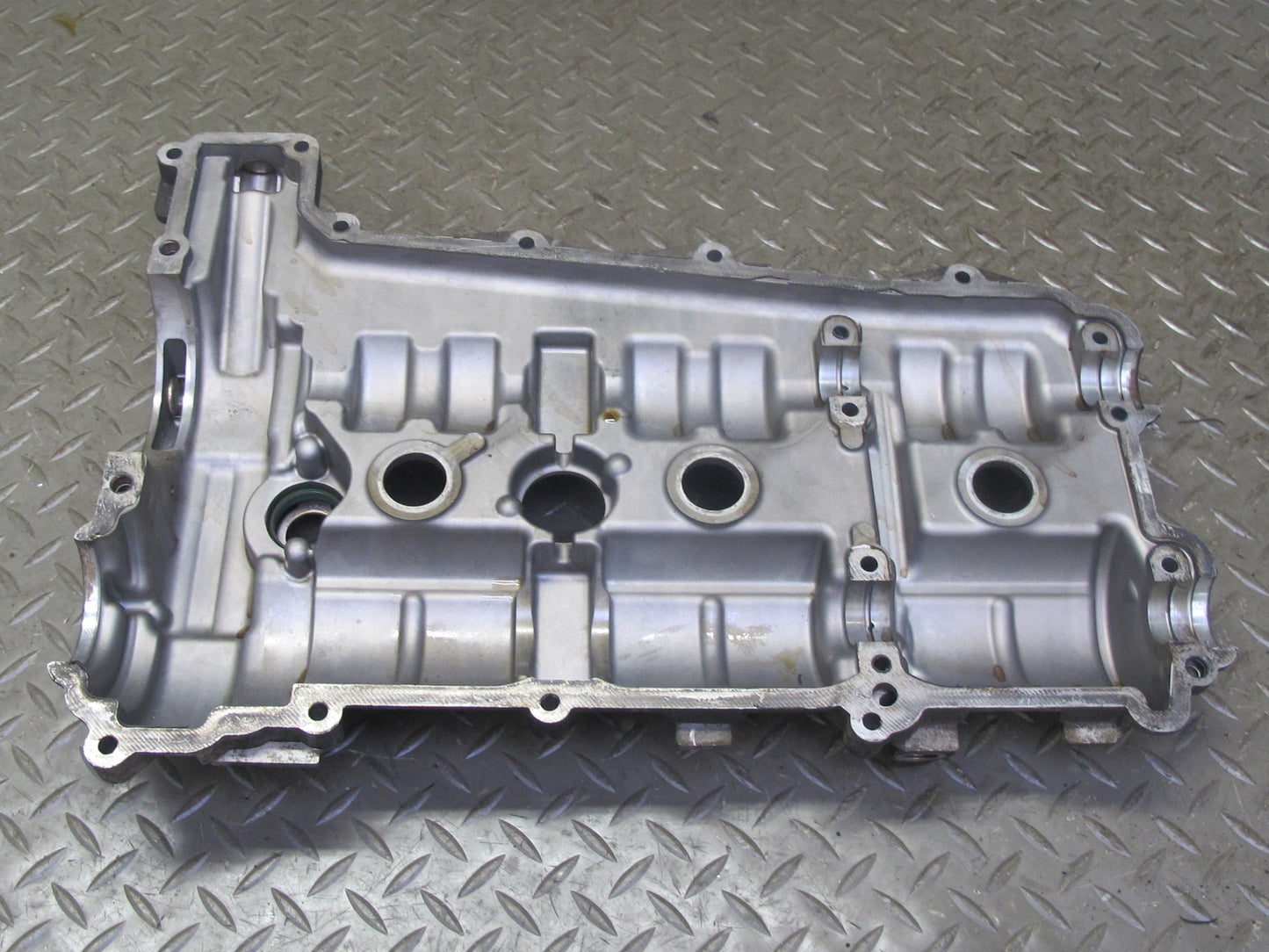 02-05 Porsche 911 996 3.6L M96.03 RWD Engine 4-6 Cylinder Head Valve Cover