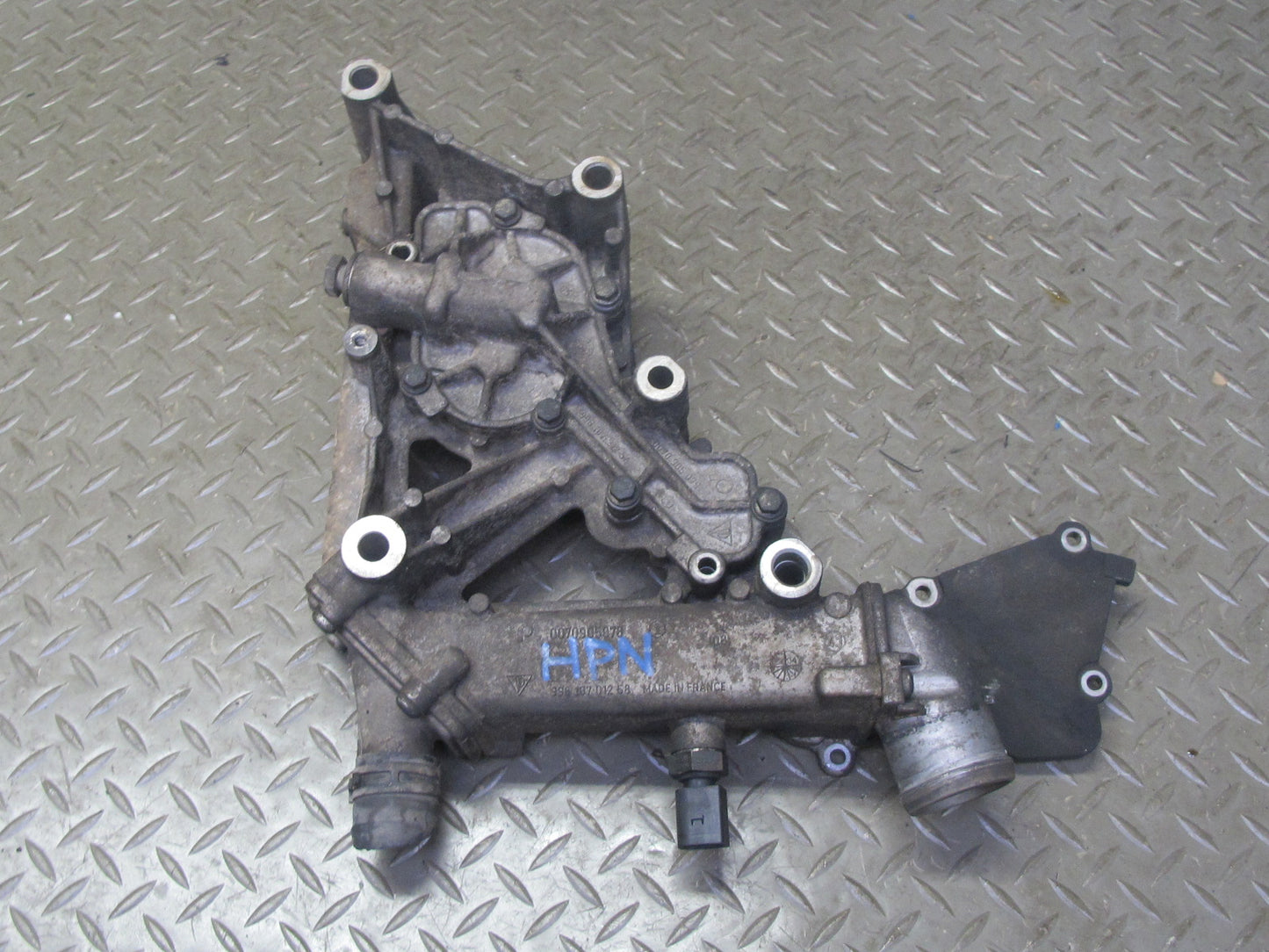 2002-2005 Porsche 911 Carrera 996 3.6L M96.03 Engine Motor Oil Pump Housing