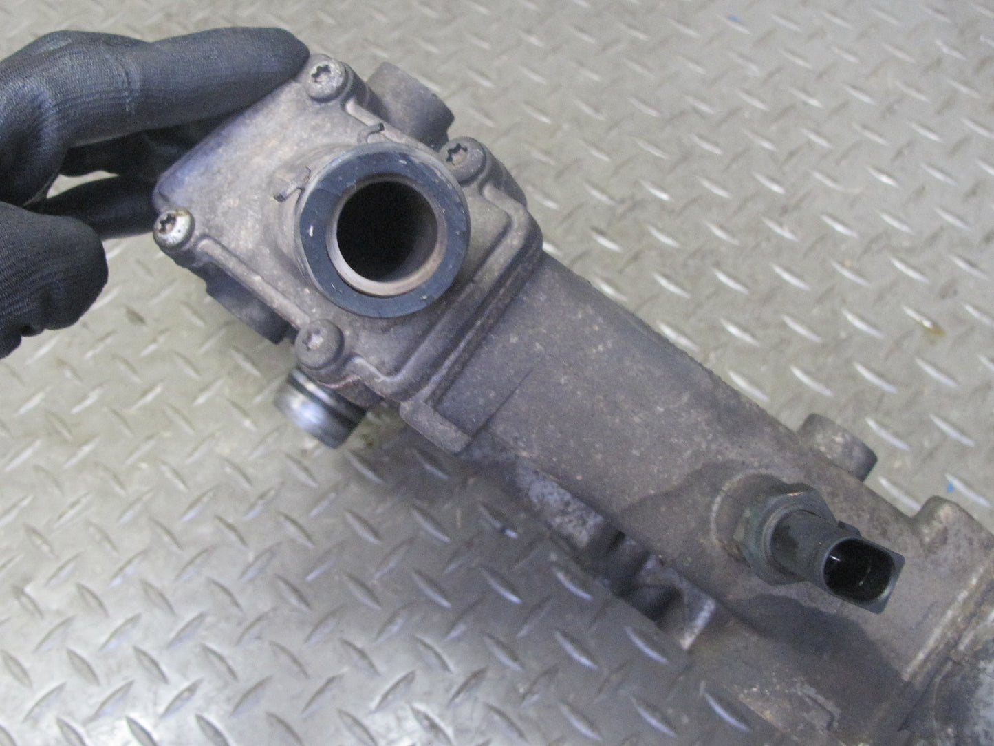 2002-2005 Porsche 911 Carrera 996 3.6L M96.03 Engine Motor Oil Pump Housing