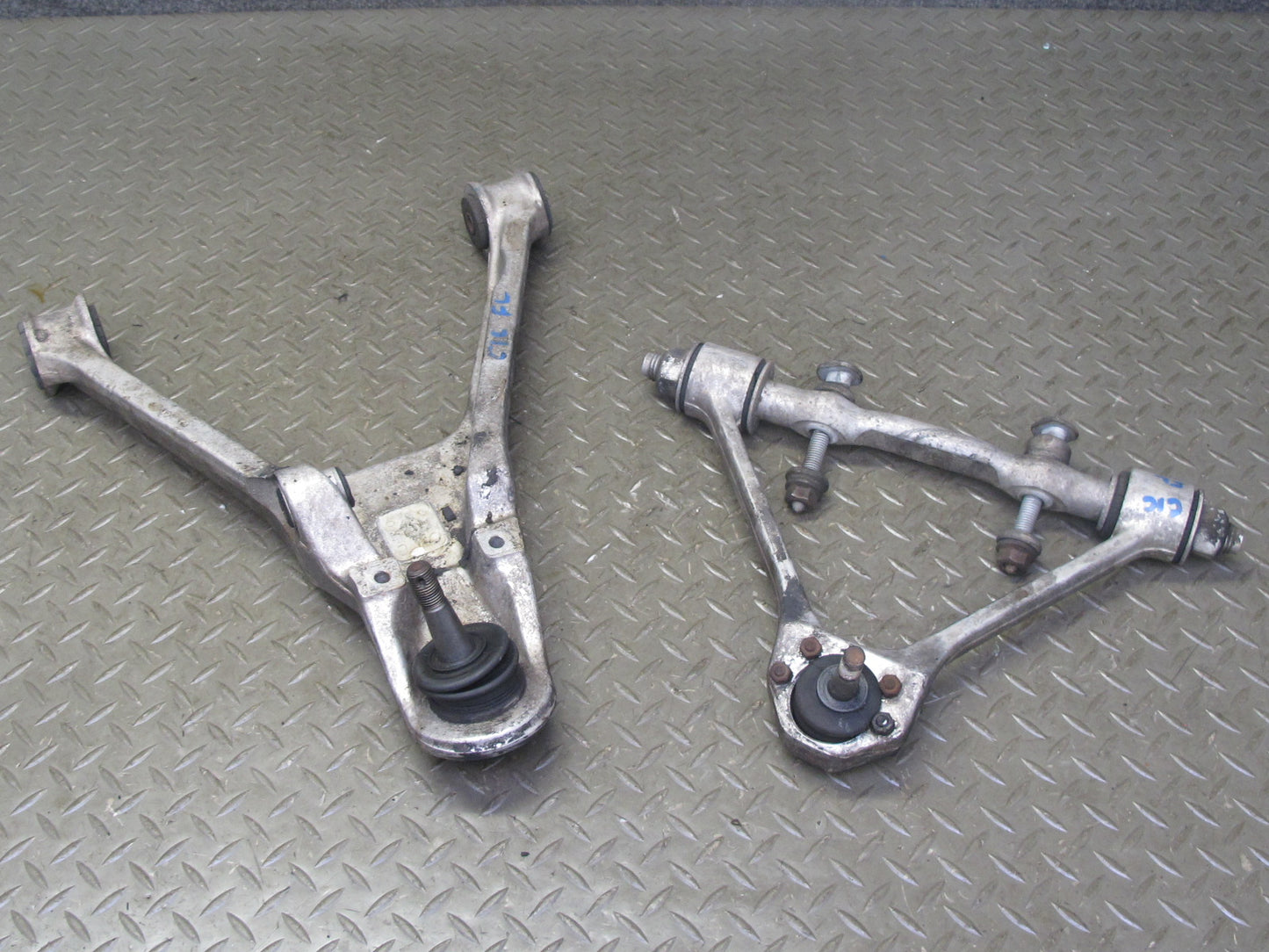 88-96 Chevrolet Corvette C4 Set of 2 Front Left Upper & Lower Control Arm OEM