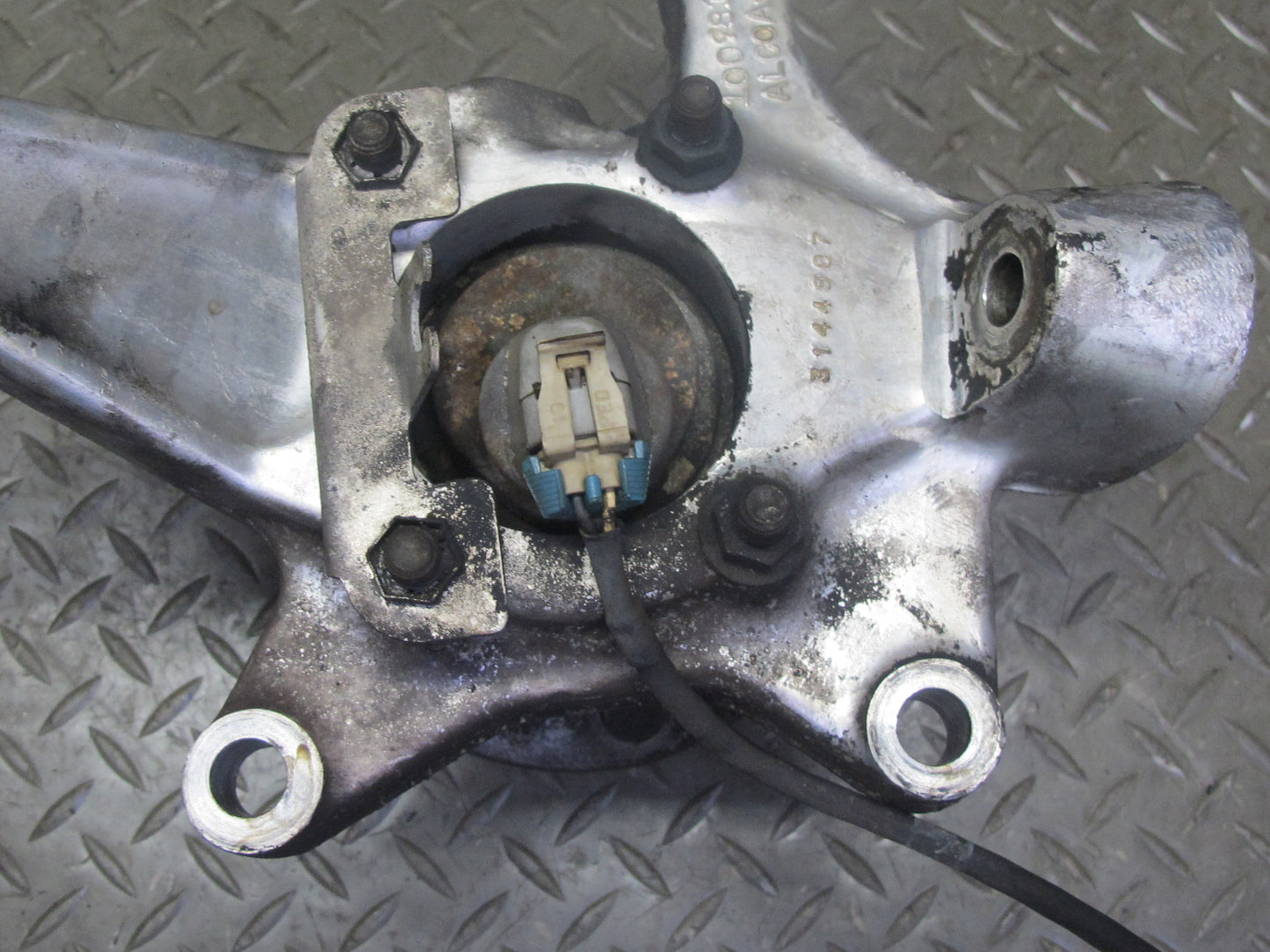 91-96 Chevrolet Corvette C4 Front Left Spindle Knuckle Wheel Hub Bearing OEM