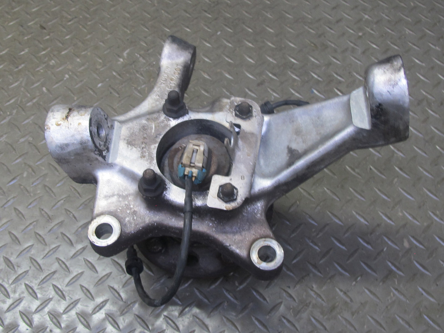 91-96 Chevrolet Corvette C4 Front Right Spindle Knuckle Wheel Hub Bearing OEM