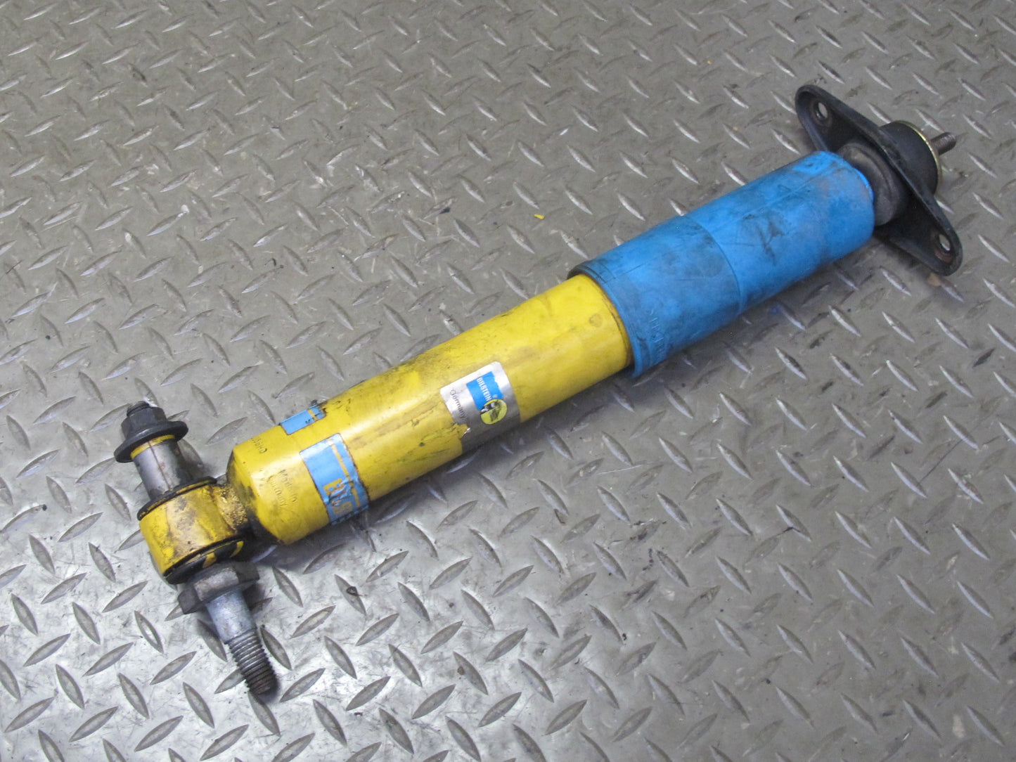88-96 Chevrolet Corvette C4 Set of 2 Rear Bilstein Strut Shock Absorber