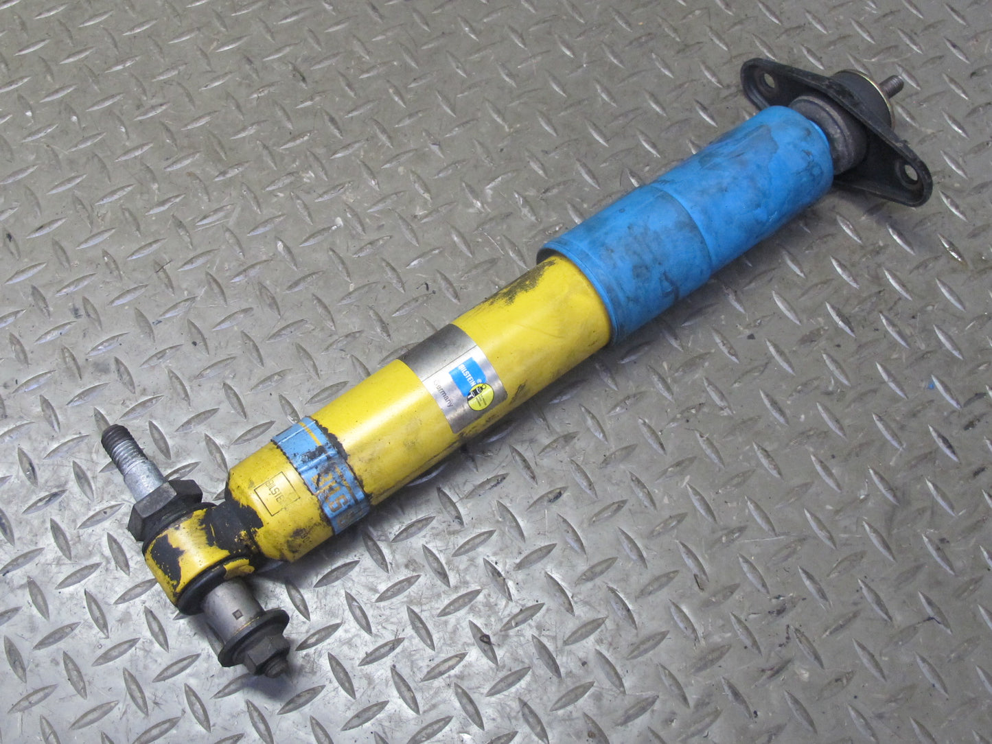 88-96 Chevrolet Corvette C4 Set of 2 Rear Bilstein Strut Shock Absorber