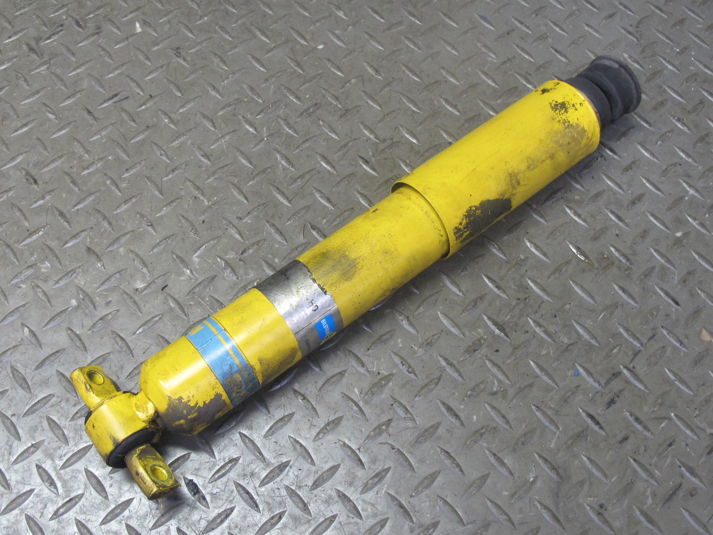 89-96 Chevrolet Corvette C4 Set of 2 Front Bilstein Strut Shock Absorber