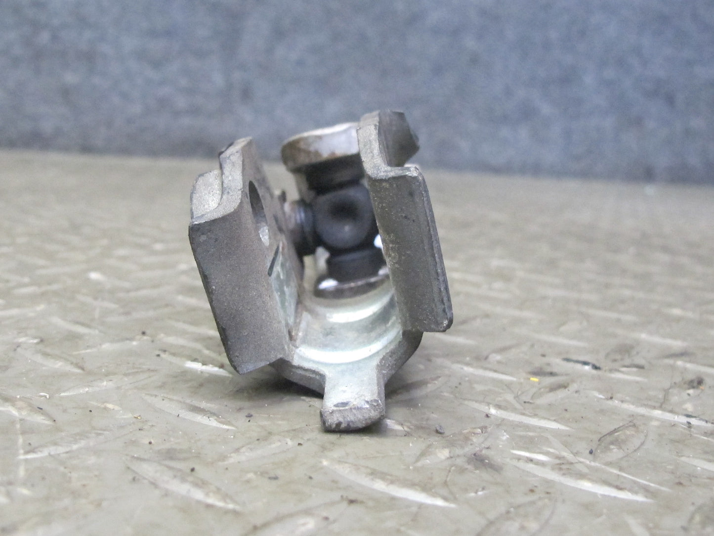 92-96 Chevrolet Corvette C4 Steering Column Coupler Intermediate Shaft OEM