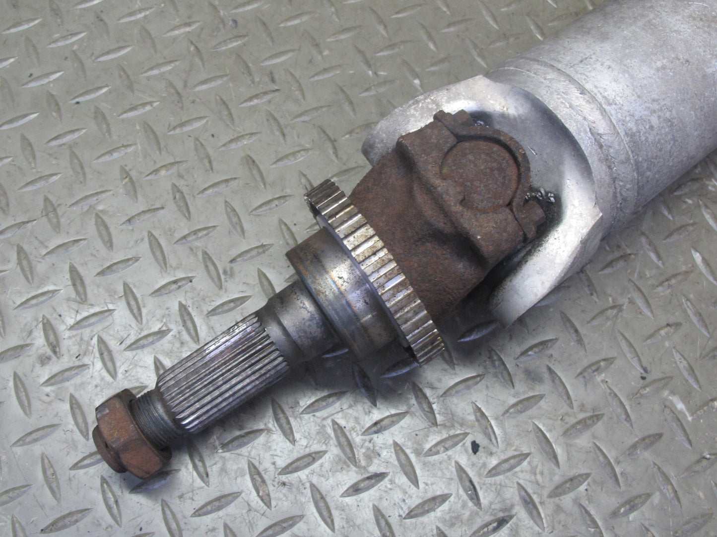 84-96 Chevrolet Corvette C4 A/T Rear Left or Right Half Axle Shaft 10154277 OEM