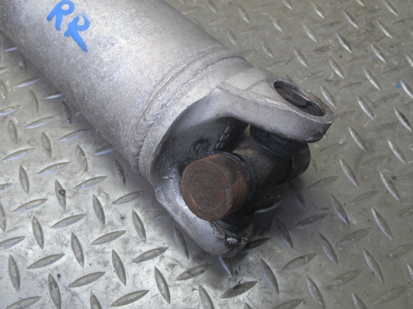 84-96 Chevrolet Corvette C4 A/T Rear Left or Right Half Axle Shaft 10154277 OEM