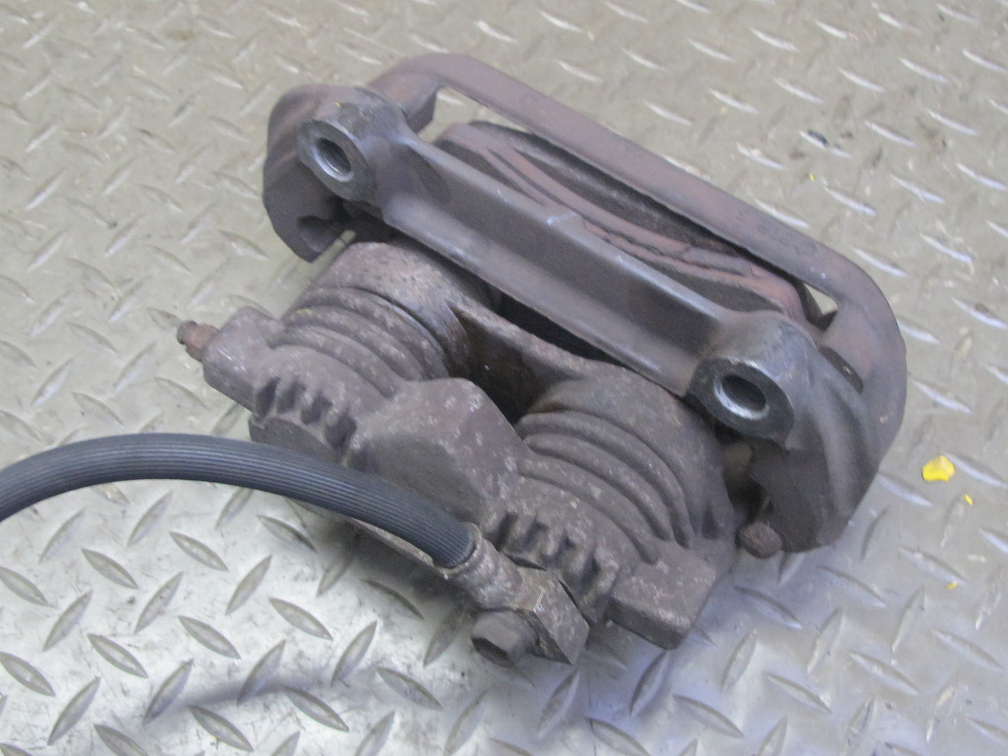 88-94 Chevrolet Corvette C4 Set of 2 Front Left & Right Brake Caliper OEM