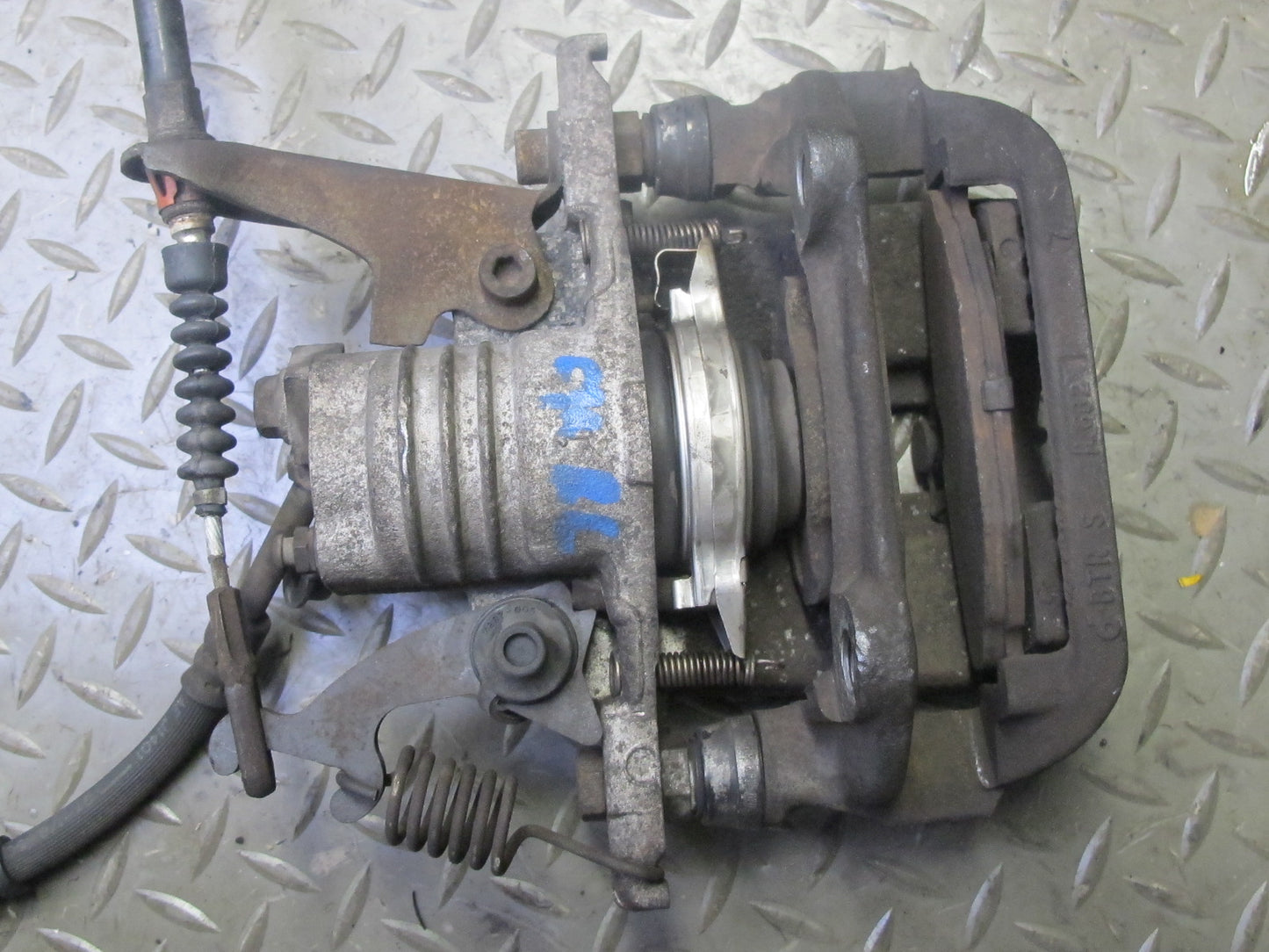 89-96 Chevrolet Corvette C4 Set of 2 Rear Left & Right Brake Caliper OEM