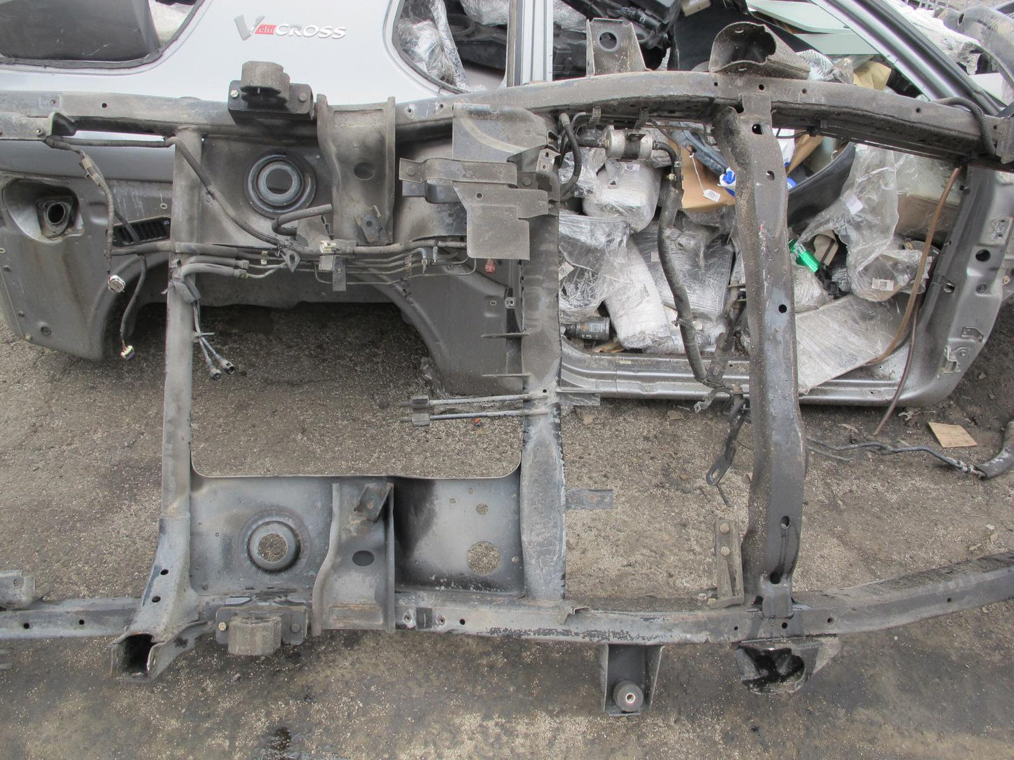99-01 Isuzu Vehicross 3.5L 6VE1 A/T Lower Frame Assembly 144K Miles OEM