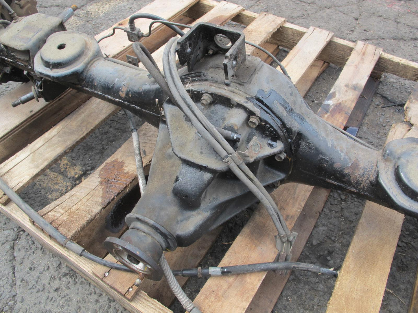 99-01 Isuzu Vehicross Rear Axle Differential LSD 4.30 Ratio Stabilizer & Brakes