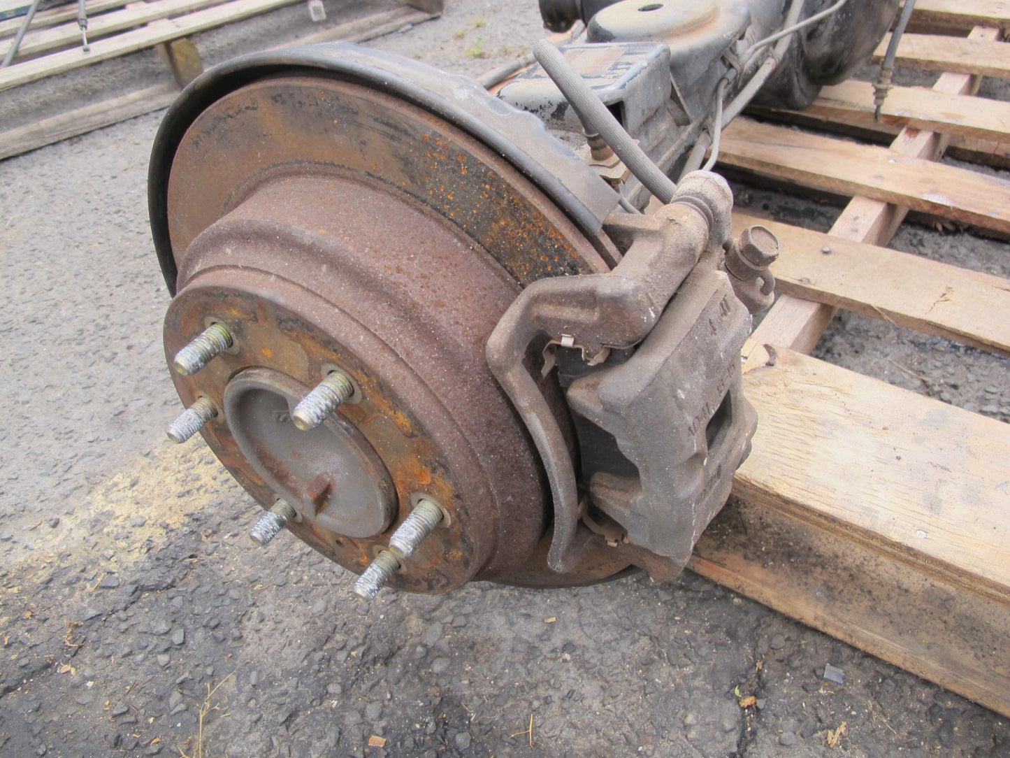 99-01 Isuzu Vehicross Rear Axle Differential LSD 4.30 Ratio Stabilizer & Brakes