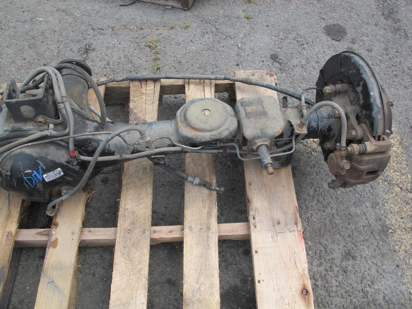 99-01 Isuzu Vehicross Rear Axle Differential LSD 4.30 Ratio Stabilizer & Brakes