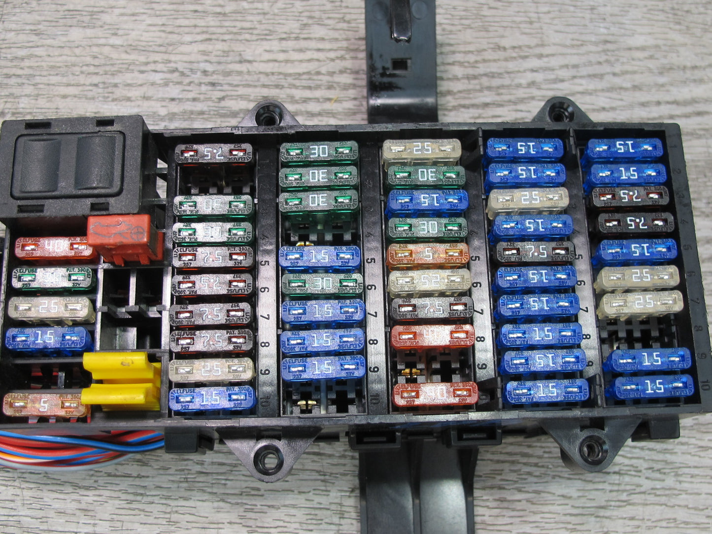 2000-2004 Porsche Boxster 986 Fuse Relay Junction Box Module Unit