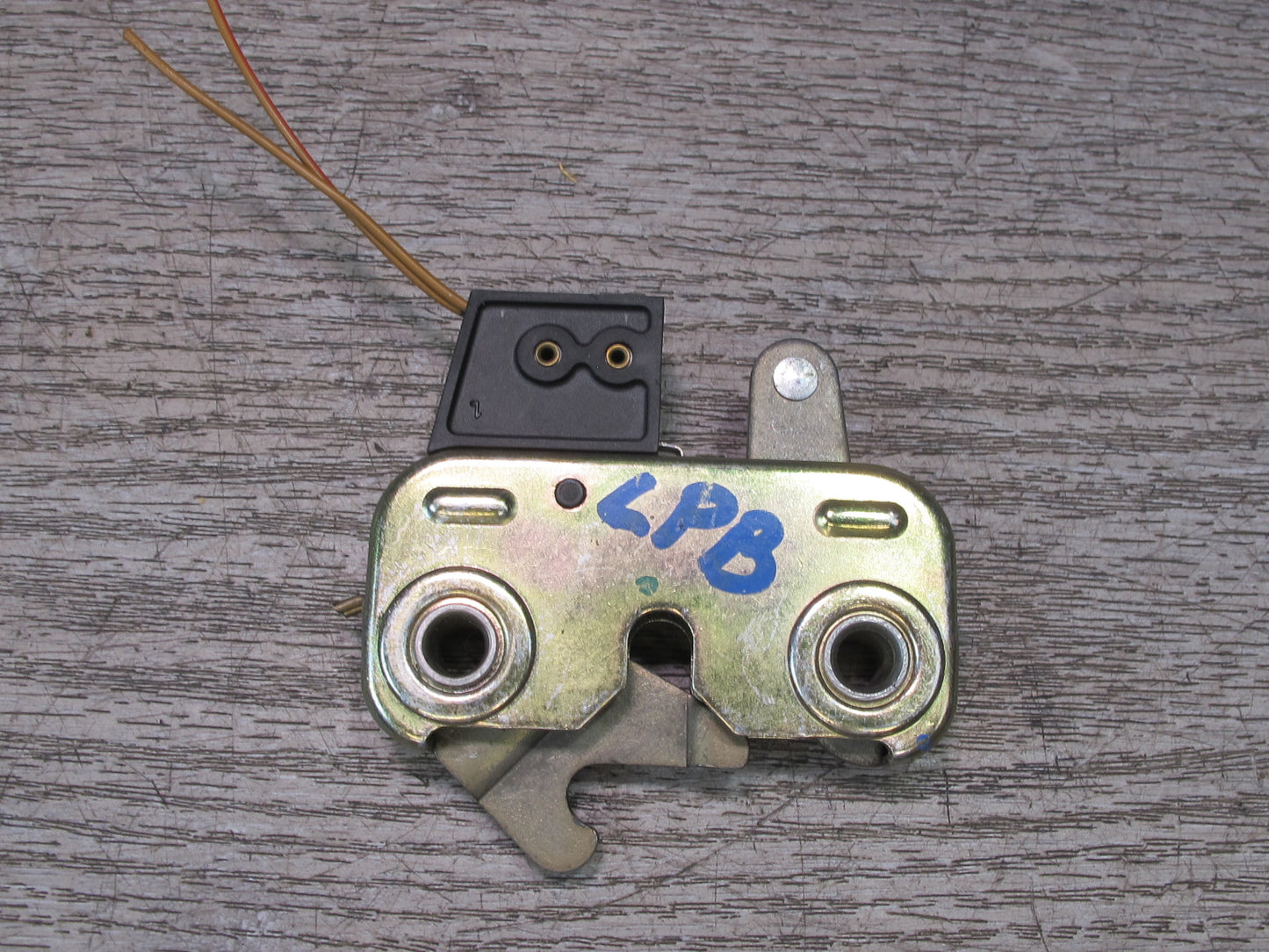 1997-2004 Porsche Boxster 986 Rear Trunk Lid Lock Latch 98651205302