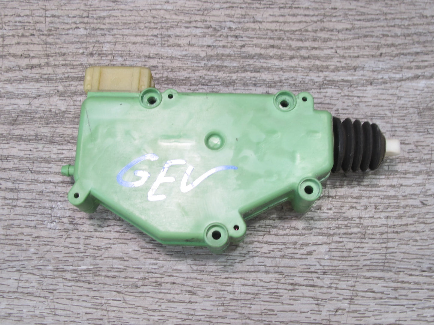 97-03 VW Eurovan T4 Rear Right Sliding Door Lock Actuator Motor OEM