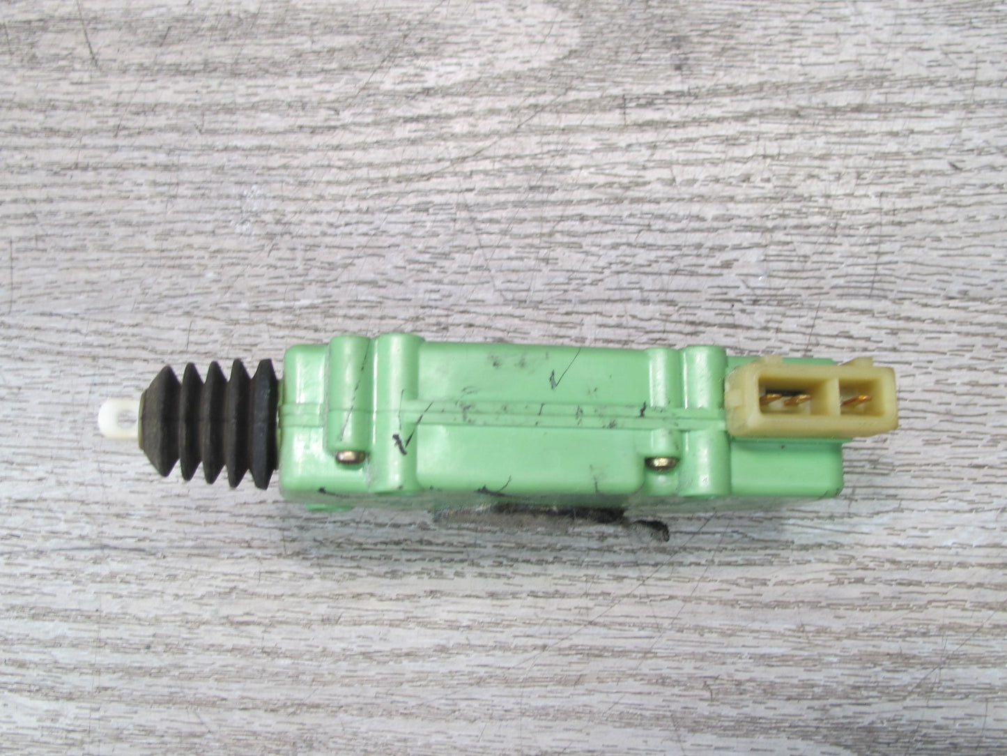 97-03 VW Eurovan T4 Rear Right Sliding Door Lock Actuator Motor OEM