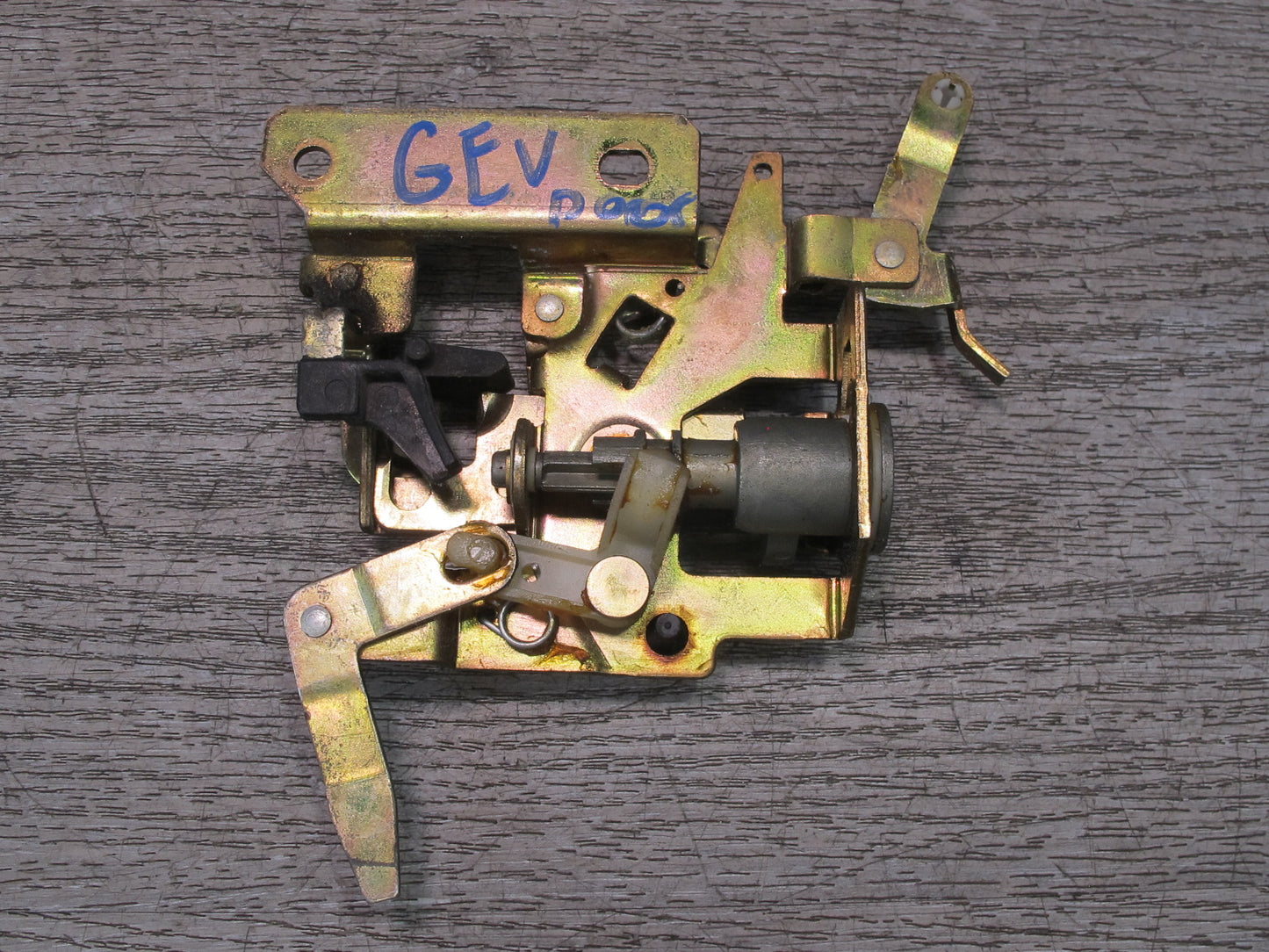 97-03 VW Eurovan T4 Rear Right Sliding Door Lock Latch 7D1843654 OEM