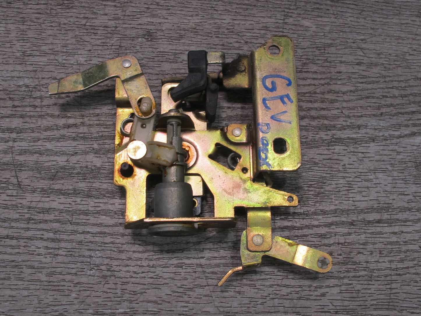 97-03 VW Eurovan T4 Rear Right Sliding Door Lock Latch 7D1843654 OEM