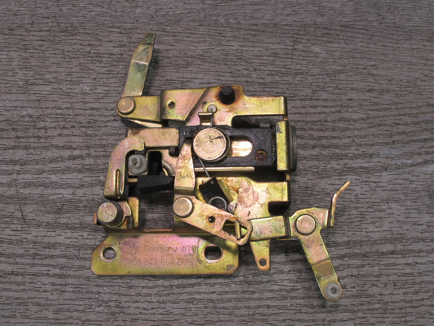 97-03 VW Eurovan T4 Rear Right Sliding Door Lock Latch 7D1843654 OEM