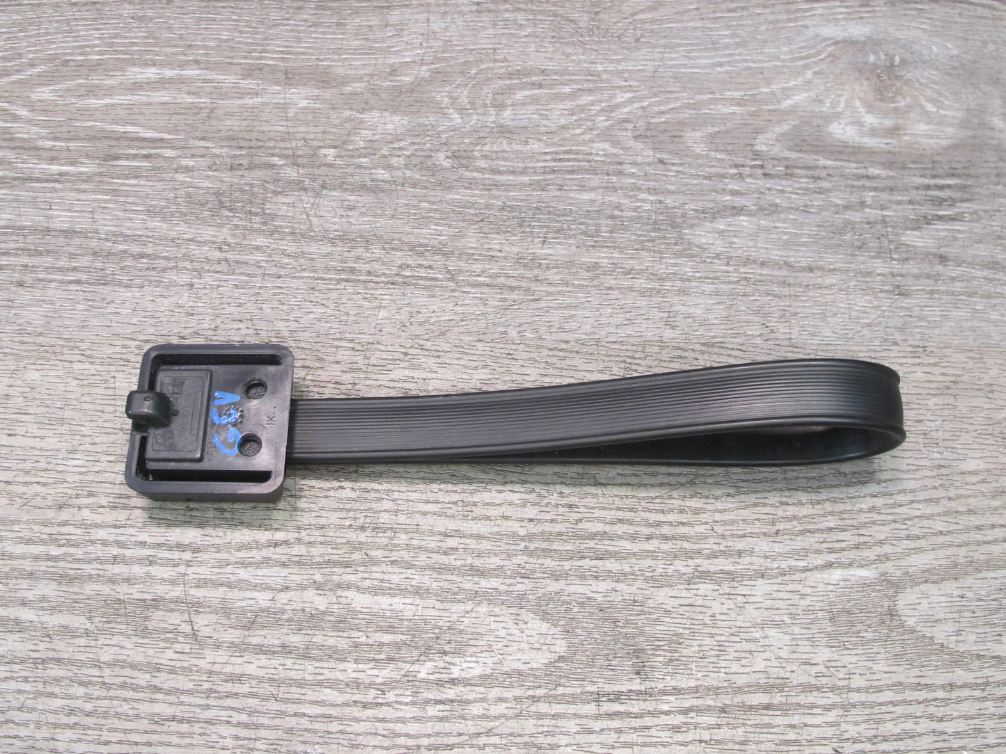 97-03 VW Eurovan T4 Rear Hatch Grab Handle Pull Loop 7D0829621 OEM