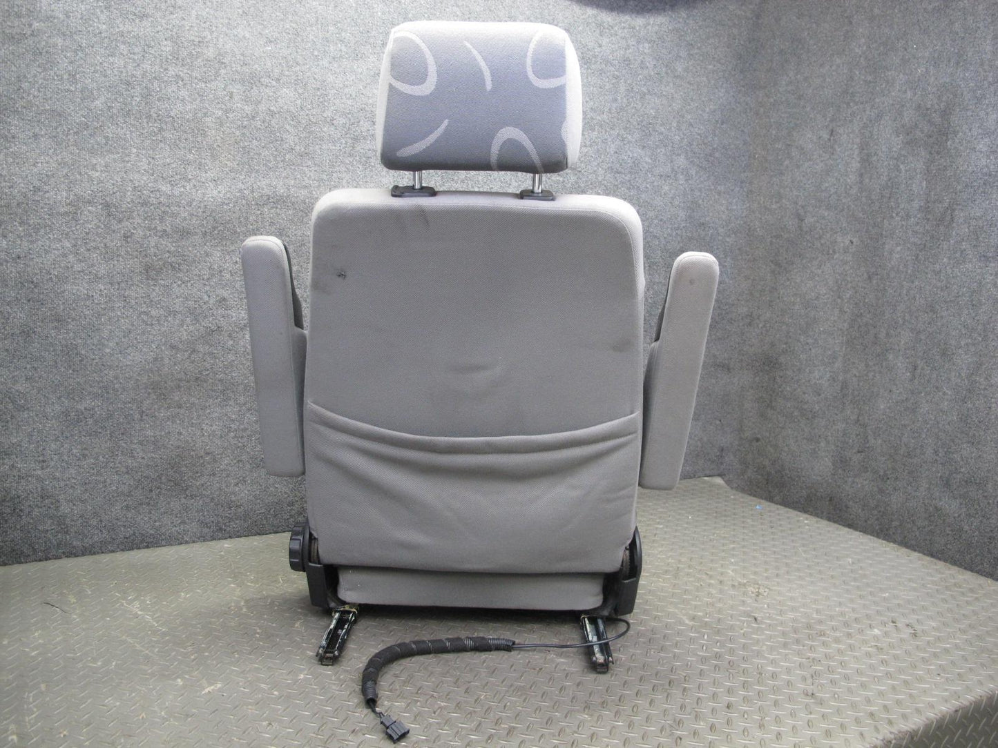 99-03 VW Eurovan T4 Set of 2 Front Left & Right Cloth Seat Gray OEM