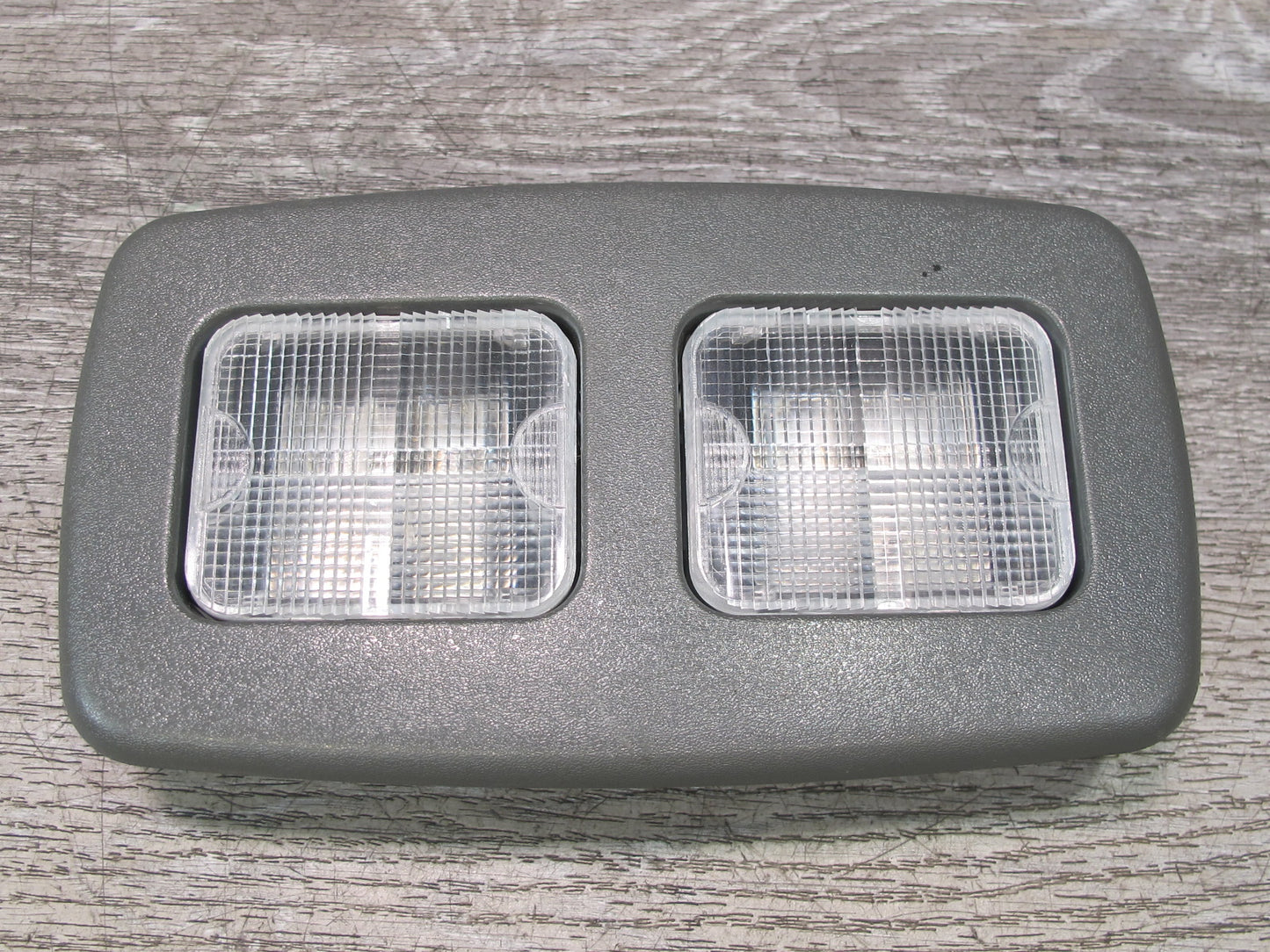 01-03 VW Eurovan T4 Camper Rear Interior Upper Dome Light Lamp OEM