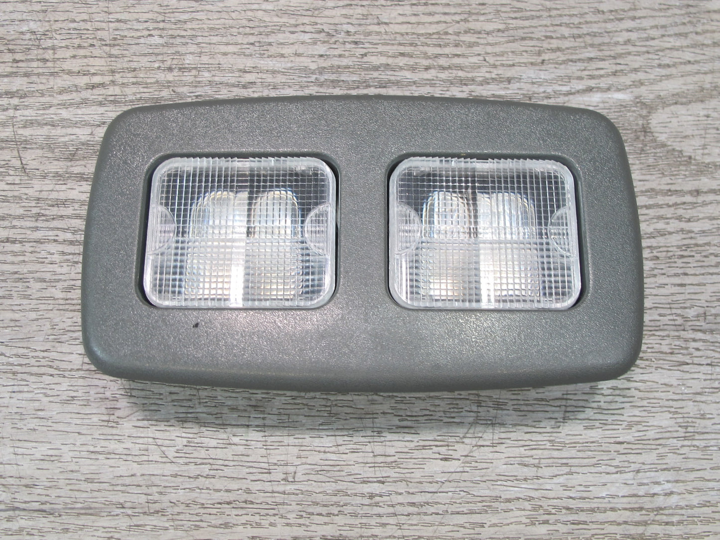 01-03 VW Eurovan T4 Camper Rear Interior Upper Dome Light Lamp OEM