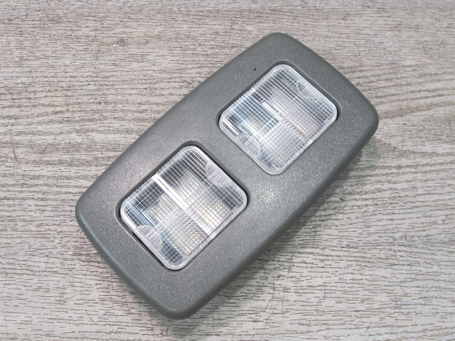 01-03 VW Eurovan T4 Camper Rear Interior Upper Dome Light Lamp OEM
