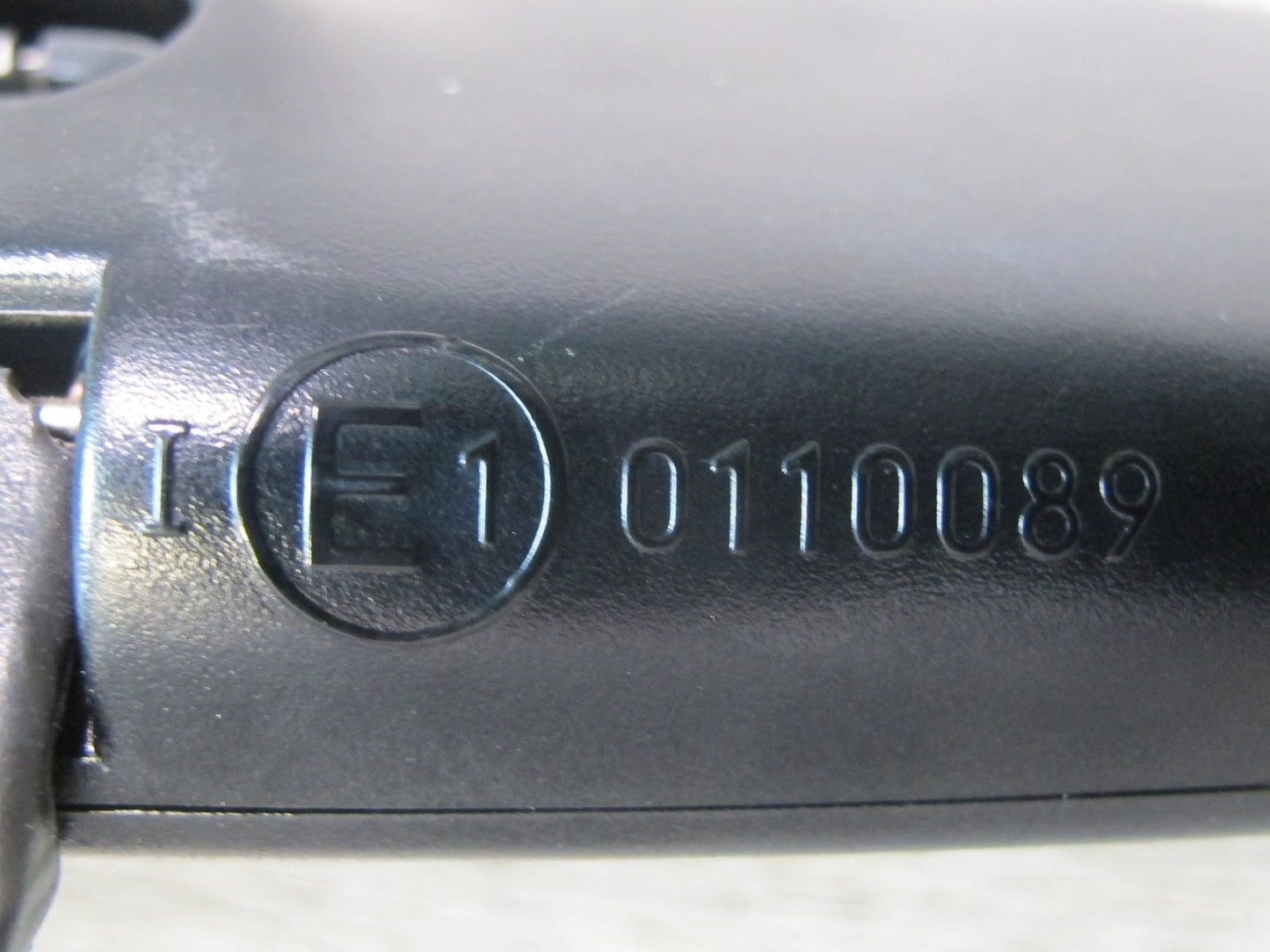 99-03 VW Eurovan T4 Manual Dimming Interior Rear View Mirror Black OEM