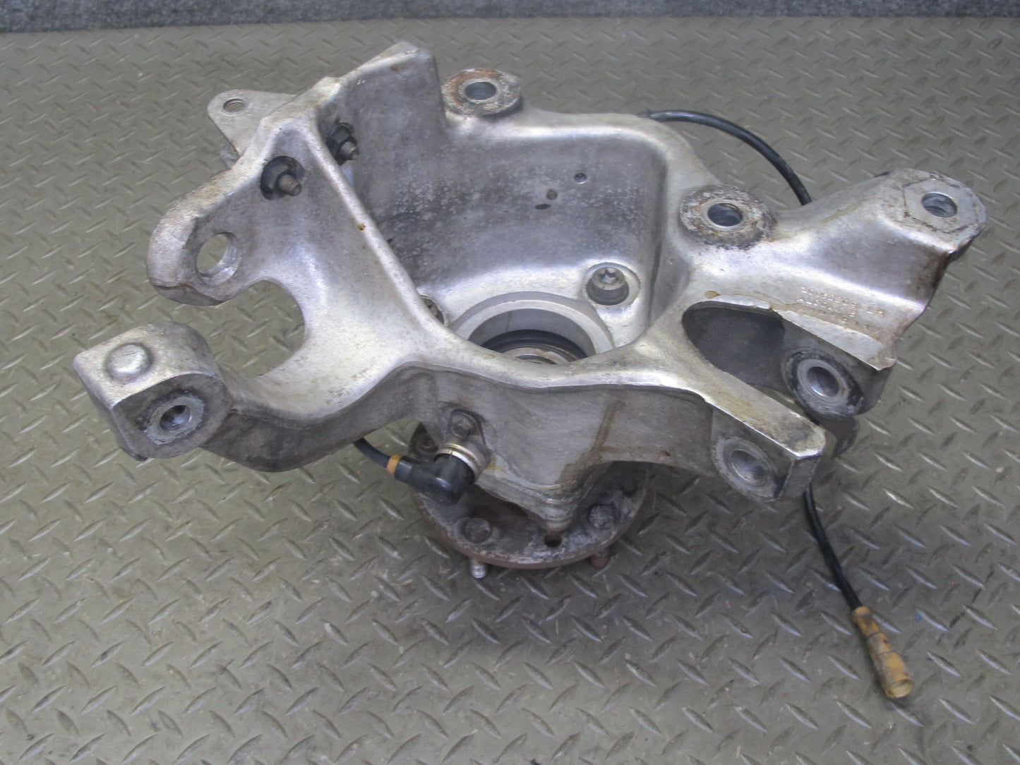 91-96 Chevrolet Corvette C4 Rear Left Spindle Knuckle Wheel Hub Bearing OEM