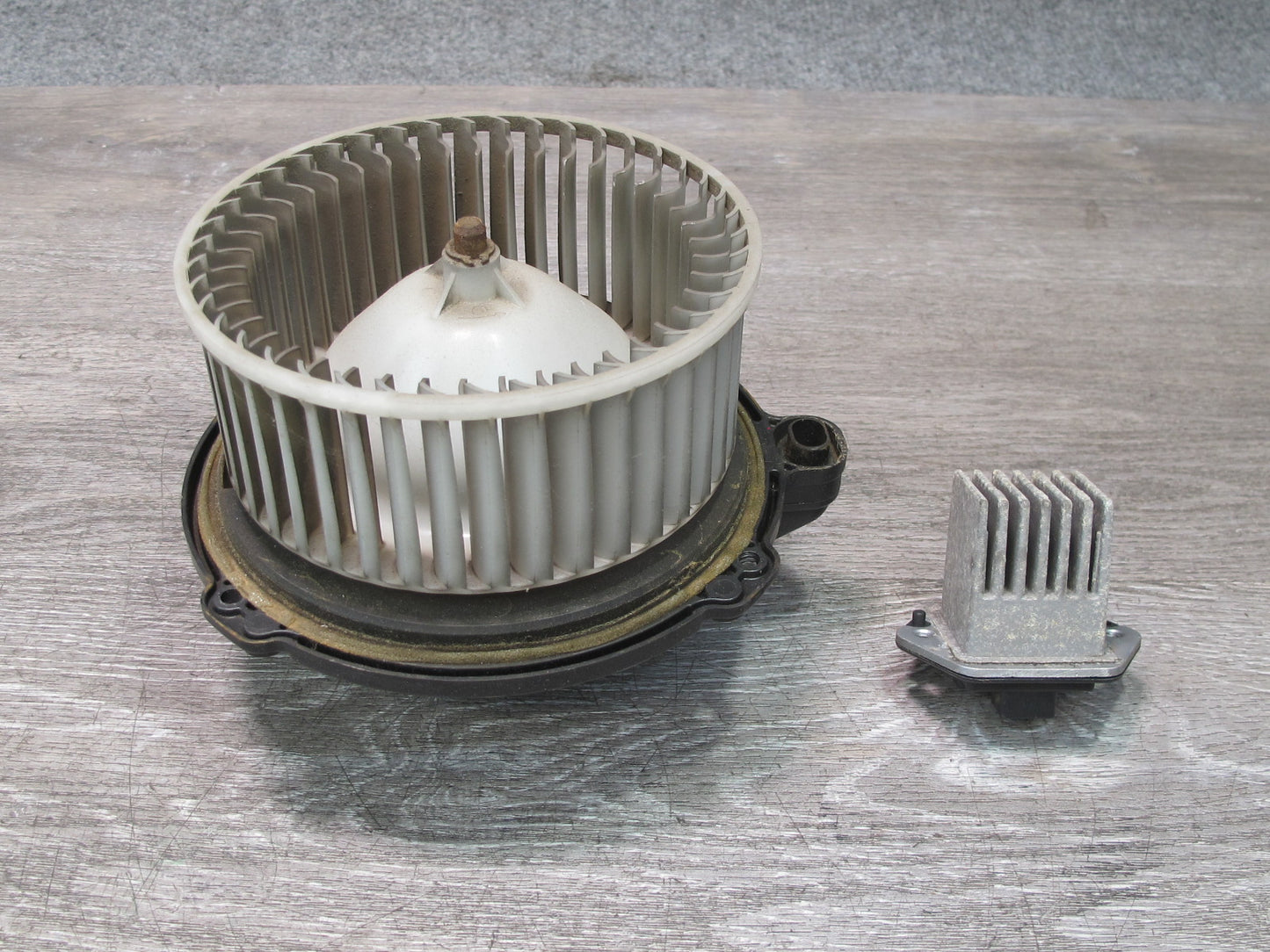 99-01 Isuzu Vehicross Hvac A/C Heater Blower Motor w Resistor OEM