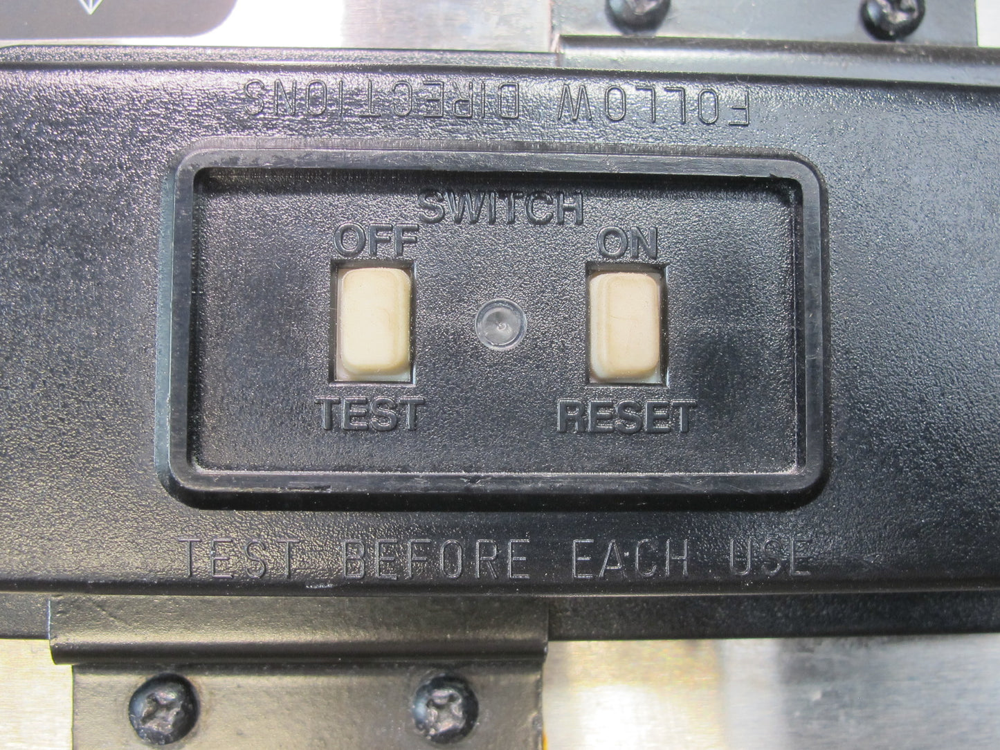 01-03 VW Eurovan T4 Camper Rear 110V Electical Circuit Breaker Fuse Panel OEM