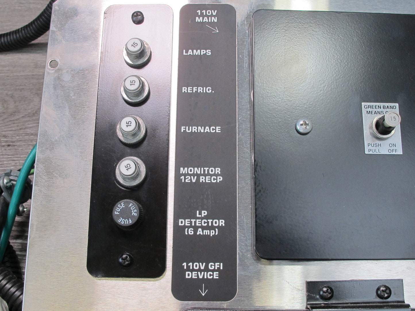 01-03 VW Eurovan T4 Camper Rear 110V Electical Circuit Breaker Fuse Panel OEM