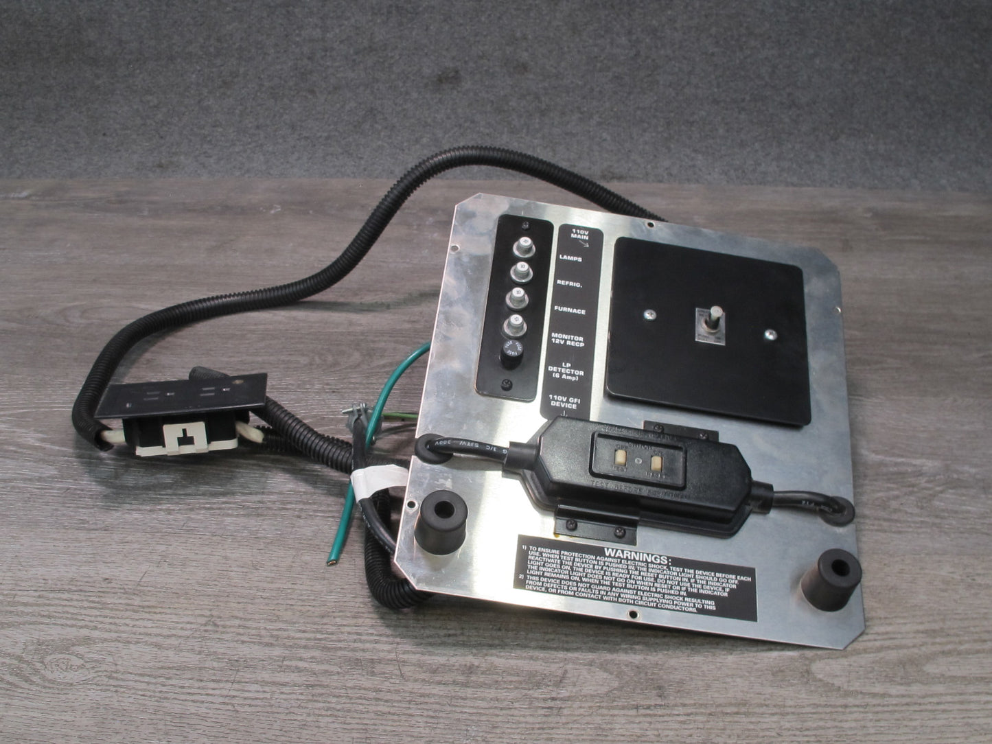 01-03 VW Eurovan T4 Camper Rear 110V Electical Circuit Breaker Fuse Panel OEM