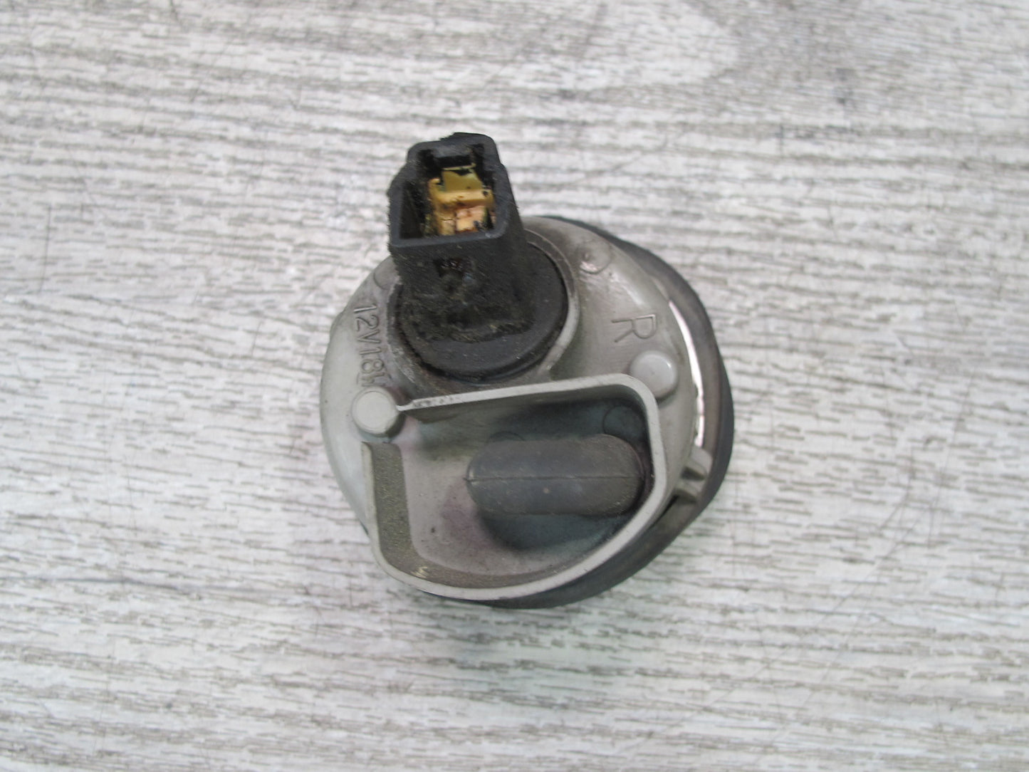 99-01 Isuzu Vehicross Set of 2 Front Bumper Left & Right Fog Light Lamp OEM