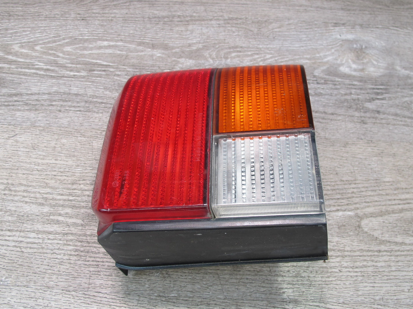 99-03 VW Eurovan T4 Set of 2 Rear Left & Right Tail Light Lamp OEM
