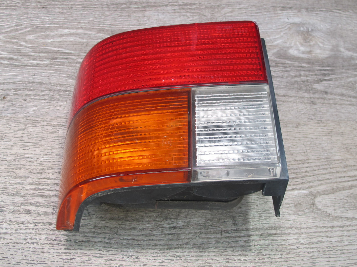 99-03 VW Eurovan T4 Set of 2 Rear Left & Right Tail Light Lamp OEM