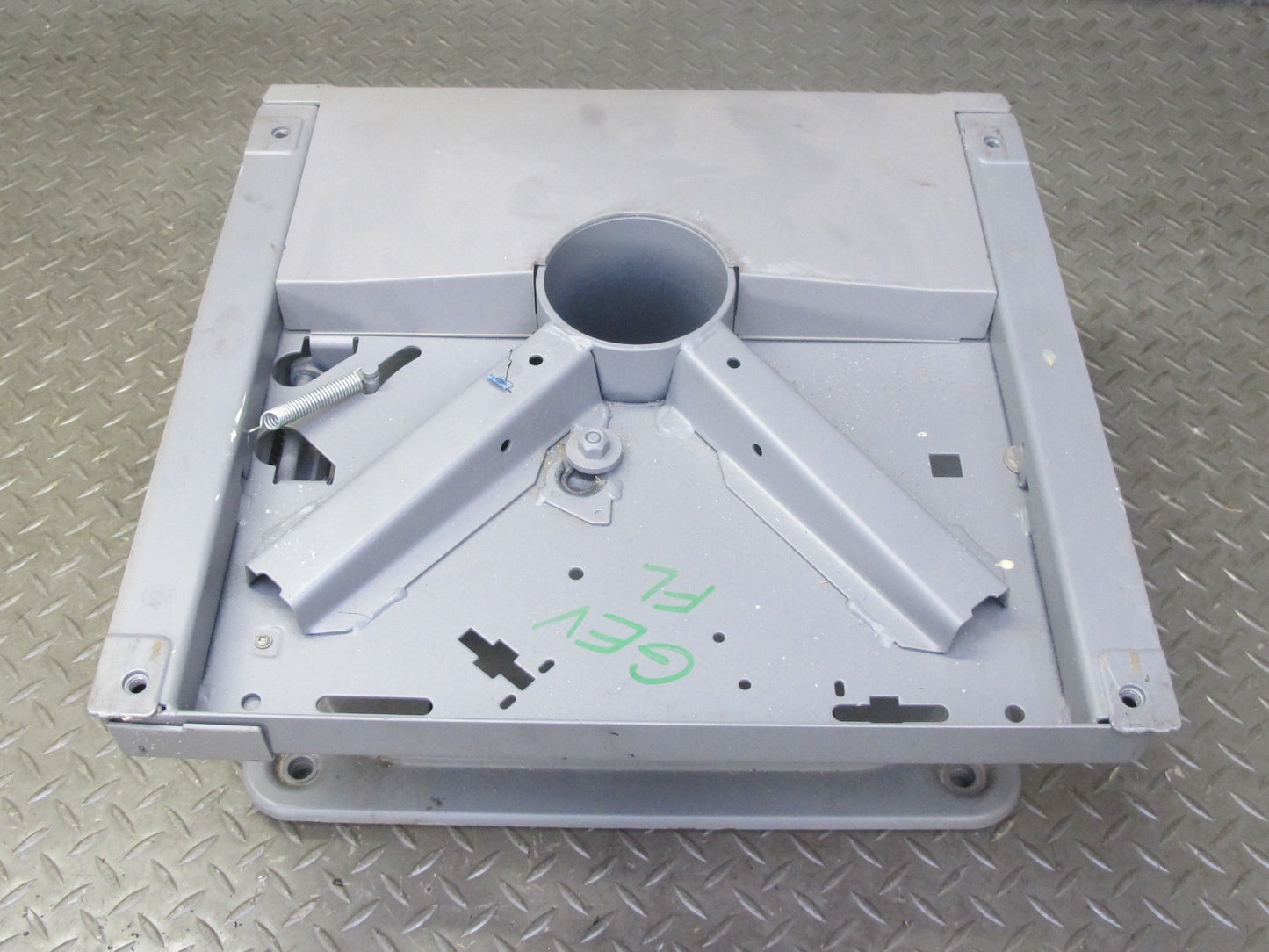 01-03 VW Eurovan T4 Camper Set of 2 Front Left & Right Swivel Seat Base OEM
