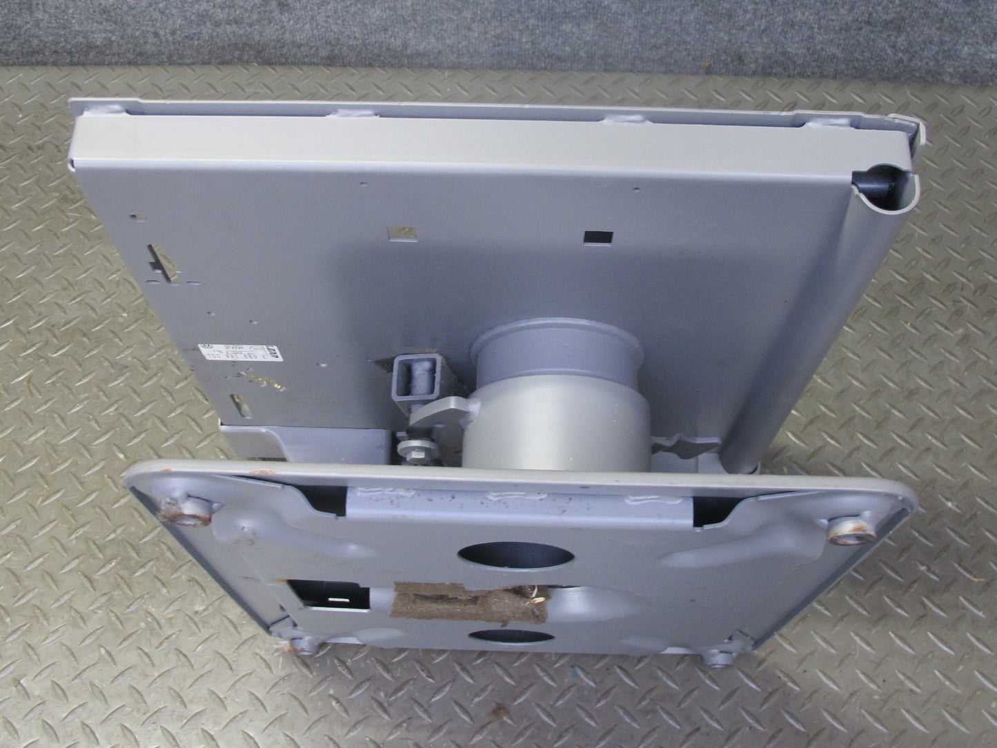 01-03 VW Eurovan T4 Camper Set of 2 Front Left & Right Swivel Seat Base OEM