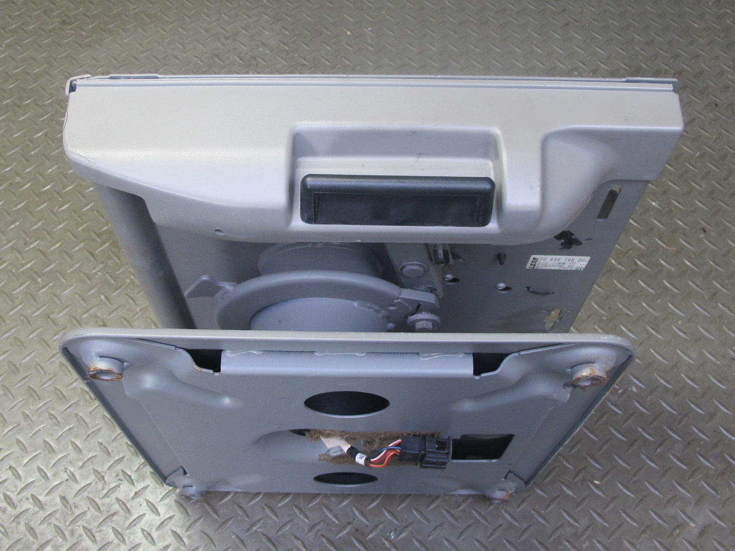 01-03 VW Eurovan T4 Camper Set of 2 Front Left & Right Swivel Seat Base OEM