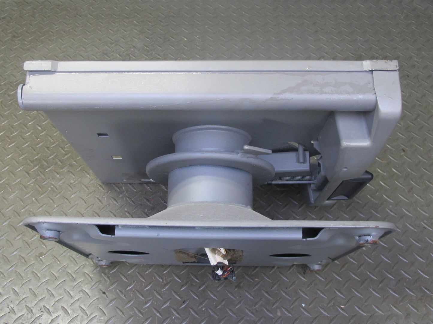 01-03 VW Eurovan T4 Camper Set of 2 Front Left & Right Swivel Seat Base OEM