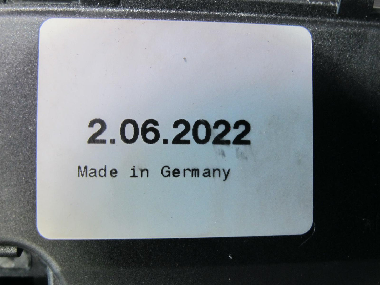 03-08 BMW E85 Z4 Roadster Trunk Lid Lock Latch Actuator w Release & Trim OEM