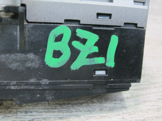 03-04 BMW E85 Z4 Center Console Ashtray w Switch Assembly OEM