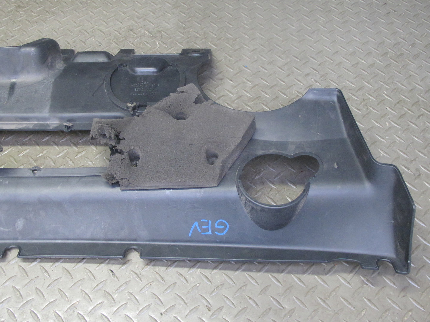 01-03 VW Eurovan T4 2.8L Engine Motor Shield Trim Cover Panel 7D0119512A OEM
