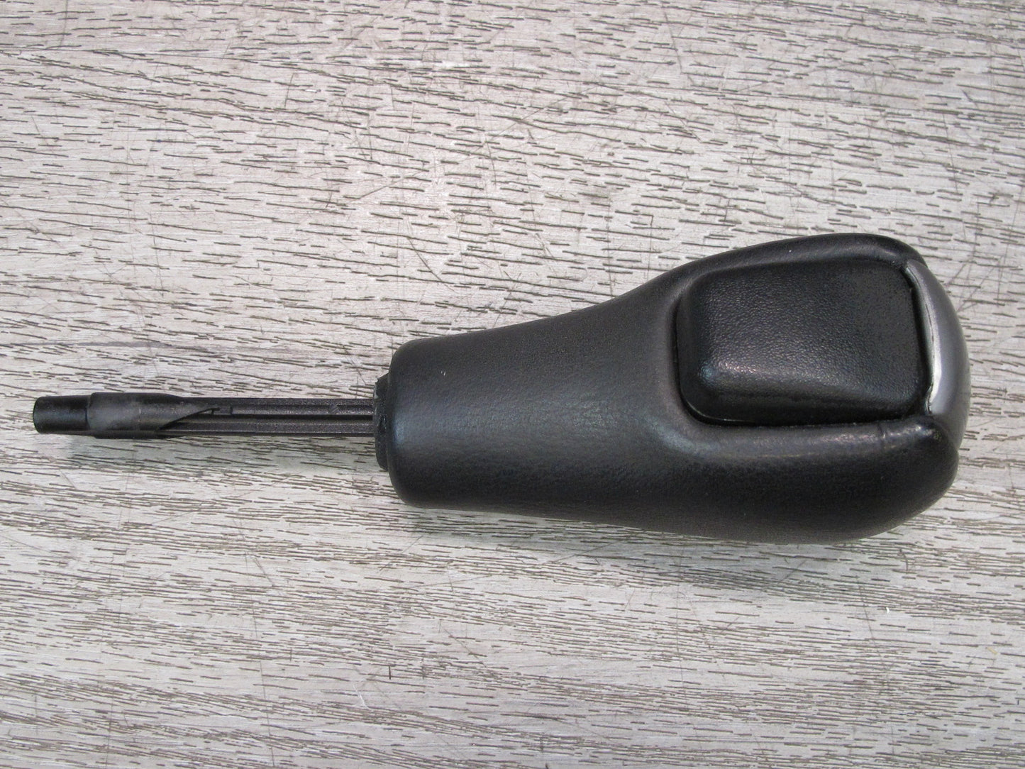 03-04 BMW E85 Z4 Convertible A/T Center Console Shifter Trim w Boot & Knob OEM