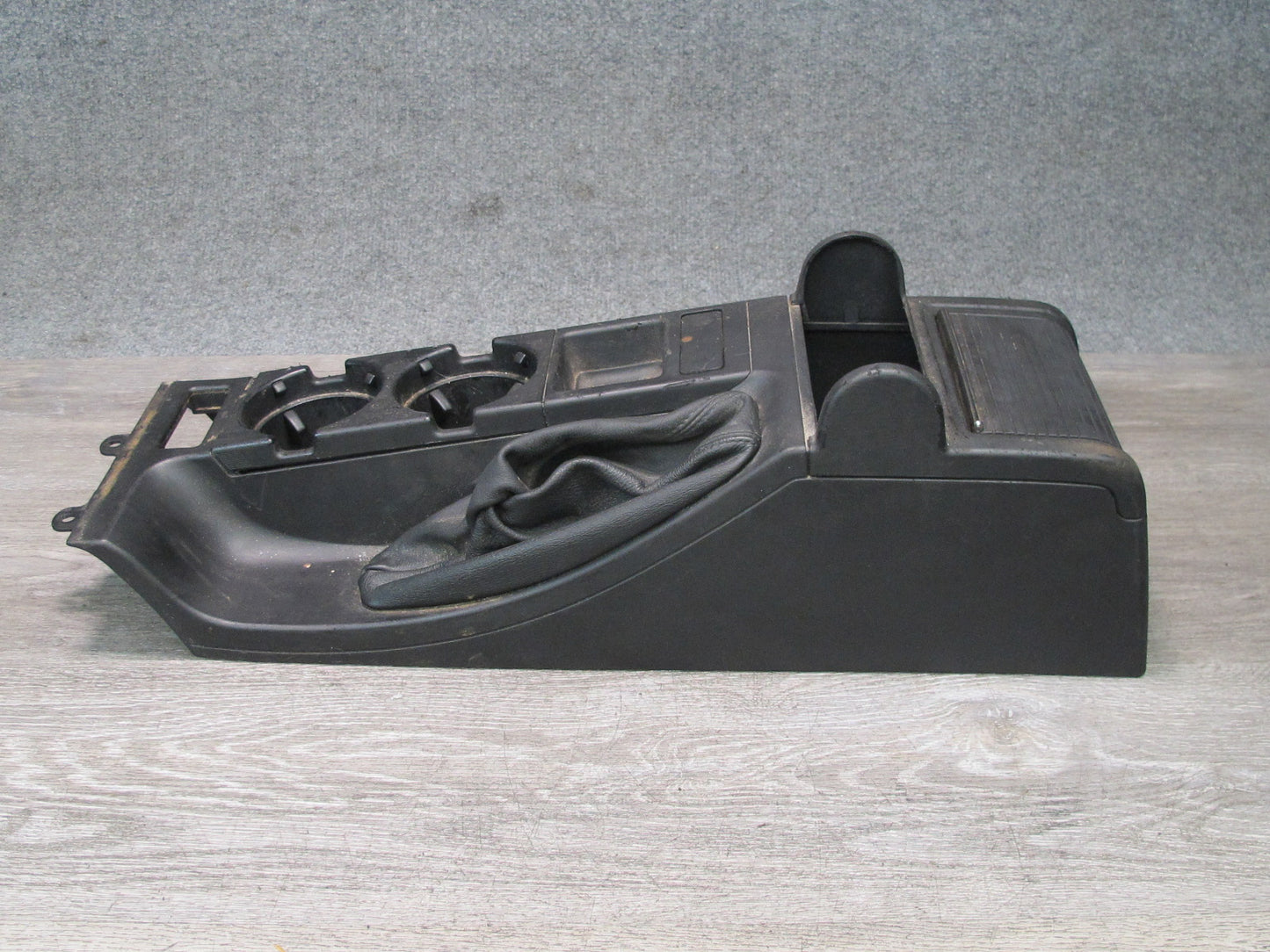 01-06 BMW E46 325Ci 330Ci Front Center Console CUP Holder Trim Cover Panel OEM