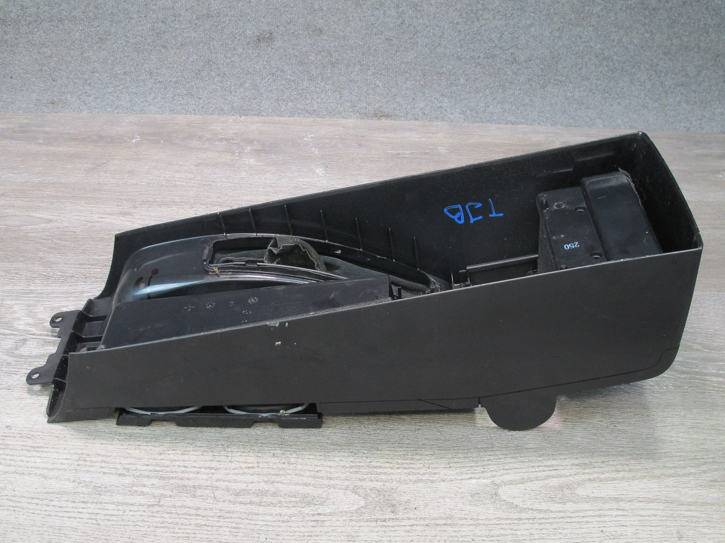 01-06 BMW E46 325Ci 330Ci Front Center Console CUP Holder Trim Cover Panel OEM