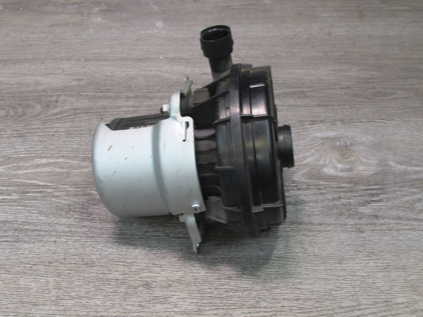 04-06 BMW E46 325Ci 330Ci Secondary Air Injection Smog Pump 7506210 OEM
